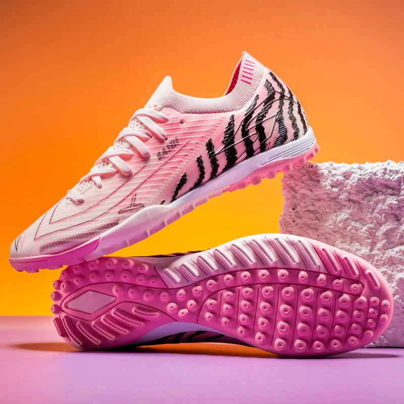 Chaussures de football unisexe TF Turf, semelle en caoutchouc résistante à l'usure, tige en PU confortable, chaussures légères pour les matchs sur gazon en extérieur.