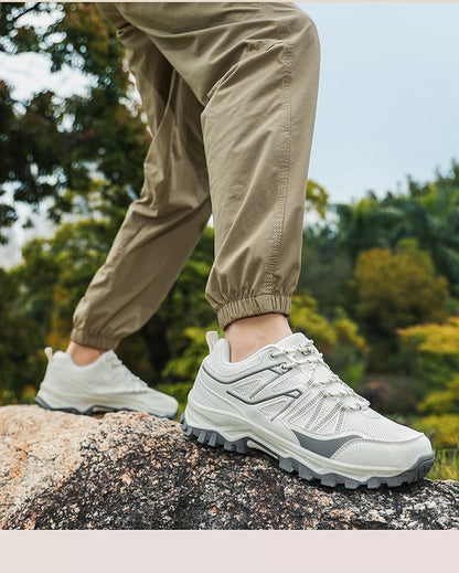 New Large Outdoor Mountaineering Shoes Men Spring and Autumn Mesh Breathable Sneakers Outdoor Travel Hiking Non-Slip Shoes