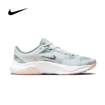 Nike Legend Essential 3 Damen – bequeme, vielseitige Casual-, Trainings- und Laufsneaker DV9008-001