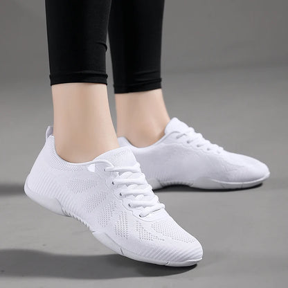 Zapatillas blancas de baile para niñas Marwoo: zapatillas ligeras para entrenamiento de animadoras, caminar y tenis; zapatillas deportivas de moda para mujer 2316