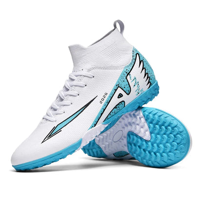 Chaussures de Football pour hommes et femmes, chaussures de sport en plein air, chaussettes ultralégères, antidérapantes, baskets de Futsal, nouvelle mode
