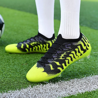 Nouvelles chaussures de football pour hommes, légères, de haute qualité, pour terrain gazonné, best-seller, crampons antidérapants mi-montants pour l'entraînement en extérieur