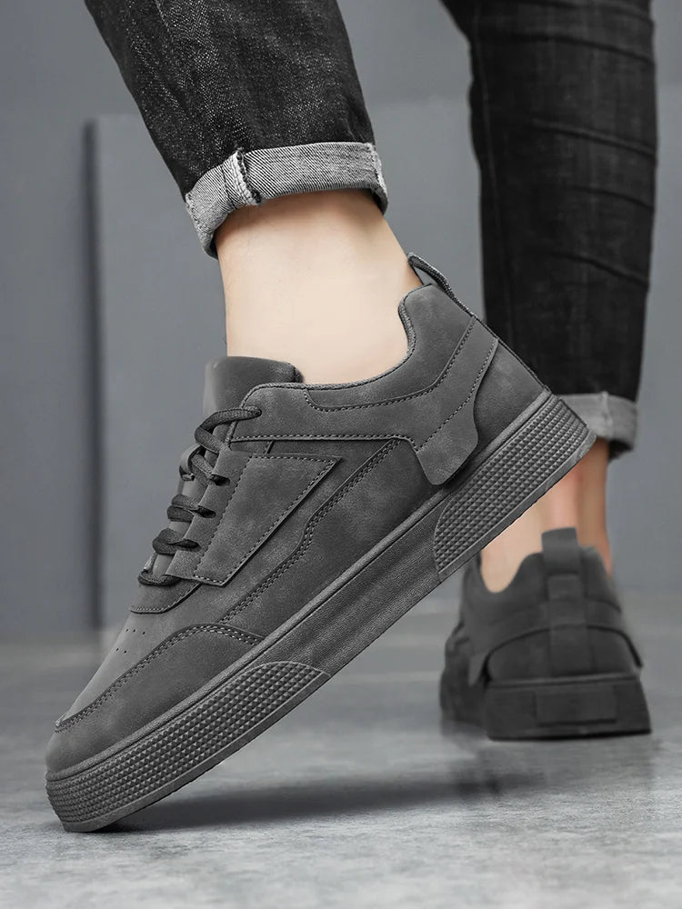 Casual sneakers til mænd: Nye modeller til forår og efterår, street- og skatesko til teenagere, basketballsko til udendørs sport