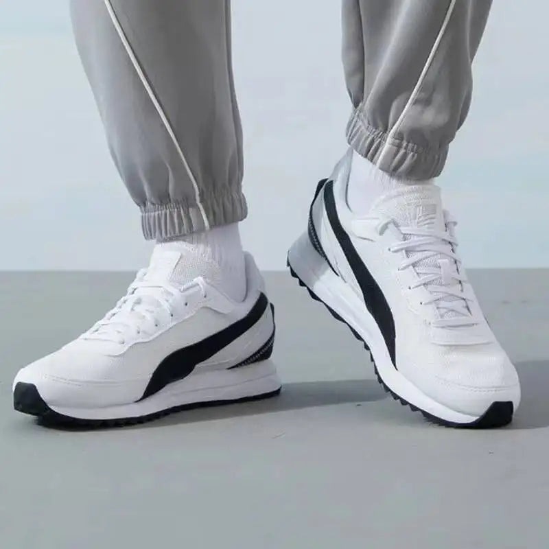 Nouvelles baskets unisexes PUMA Road Rider 2026 avec ensemble de chaussettes, chaussures décontractées confortables et amortissantes, blanc noir 397432-05/947630-04