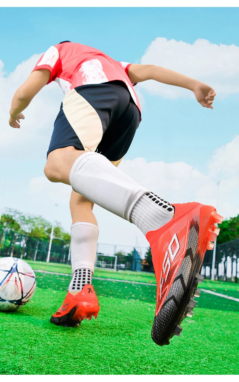 Men New Football Boots Grass Professional Original Resistant Casual Male Soccer Shoes Top Quality  Ultralight Football Shoes