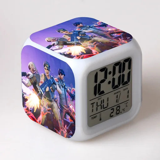 Fortnite-Wecker, niedlich, modisch, im Cartoon-Stil, personalisiert, kreativ, Kawaii, minimalistischer LED-Wecker, Geschenk zum Geburtstag von Freunden