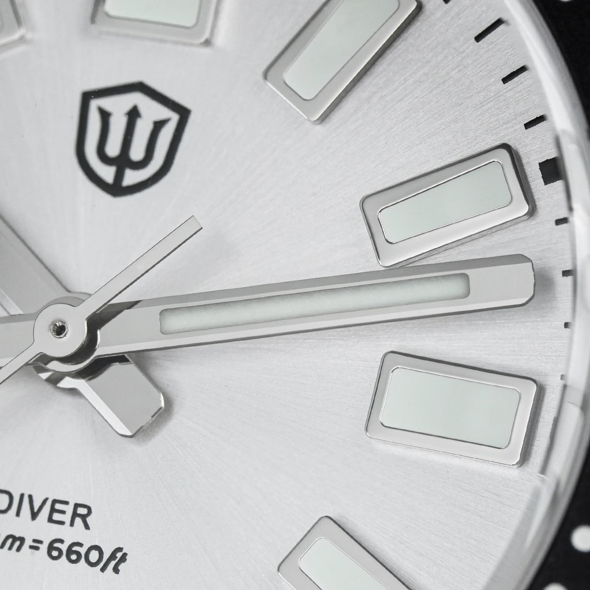 WATCHDIVES WD1965 V2 Men’s Luxury Dive Watch VH31 Quartz, Sapphire Crystal, Stainless Steel & 200M Water Resistant