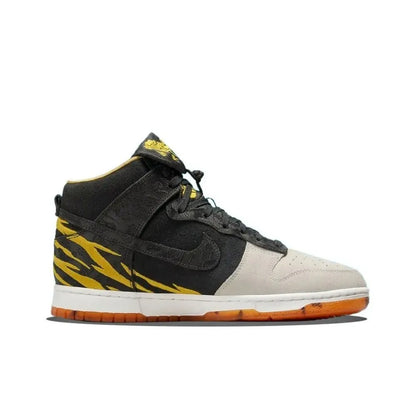 Nike Dunk SP “Varsity Purple” High-Top Skate Shoes Stylish Comfortable Slip-Resistant Durable Unisex Casual Shoes DC5382-100