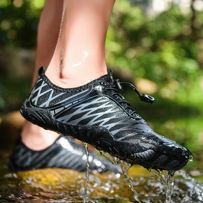 Oiaano Barfußschuhe mit breiter Zehenbox, schwarz, für Damen und Herren, Unisex-Sportsneaker, Aqua-Strandschuhe mit weicher Sohle, leicht und atmungsaktiv