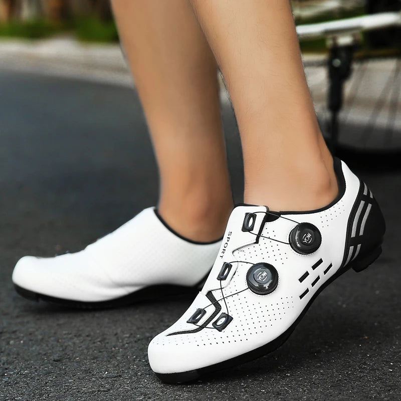 Sapatos de ciclismo para homem: sapatos profissionais de BTT e SPD; sapatos de corrida de montanha; sapatos de ciclismo de estrada SPD para mulher