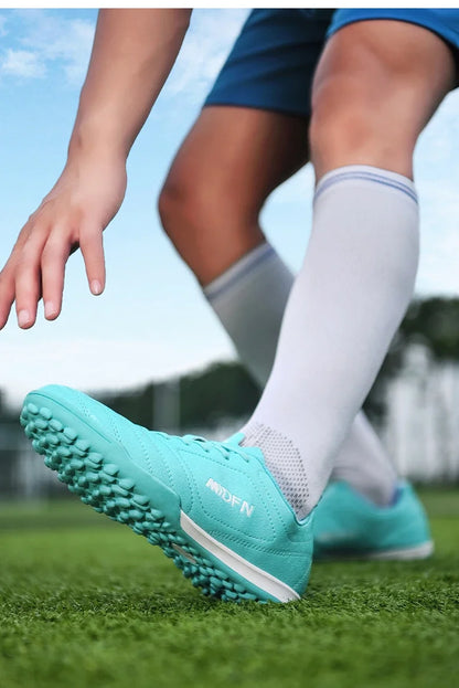 New Men's Football Boots Match Professional Sneakers Non-slip Soccer Shoes Outdoor Drop Shipping Unisex Training Sport Futsal