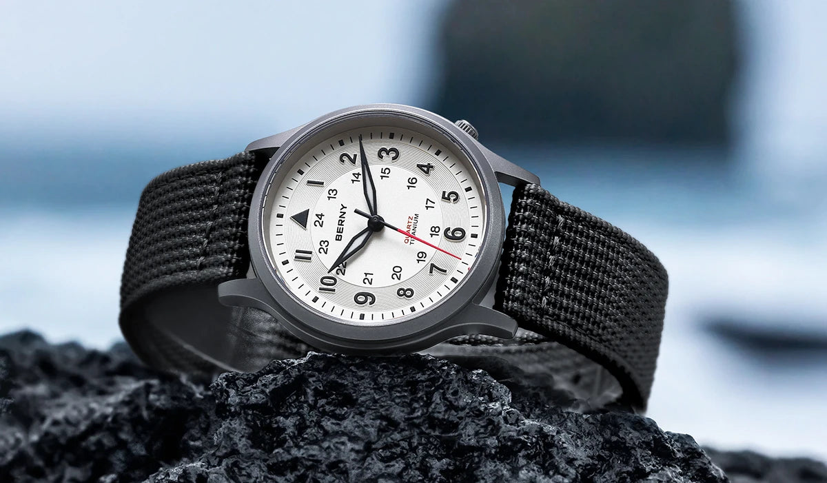 BERNY Titanium Watches for Men Classic Men's Field Watch Easy Read Outdoor Quartz Wristwatch Super Luminous Sapphire 5ATM