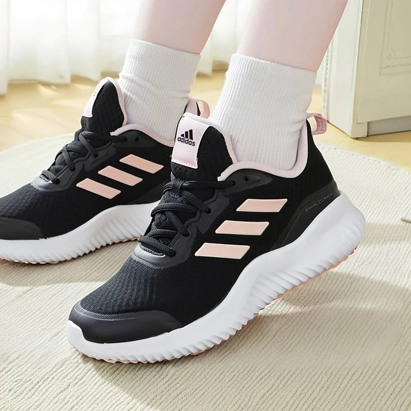 Chaussures de sport pour femmes Adidas, modèle original, légères, respirantes, idéales pour l’entraînement physique, avec amorti, pour la course à pied, modèle Id0352-4.