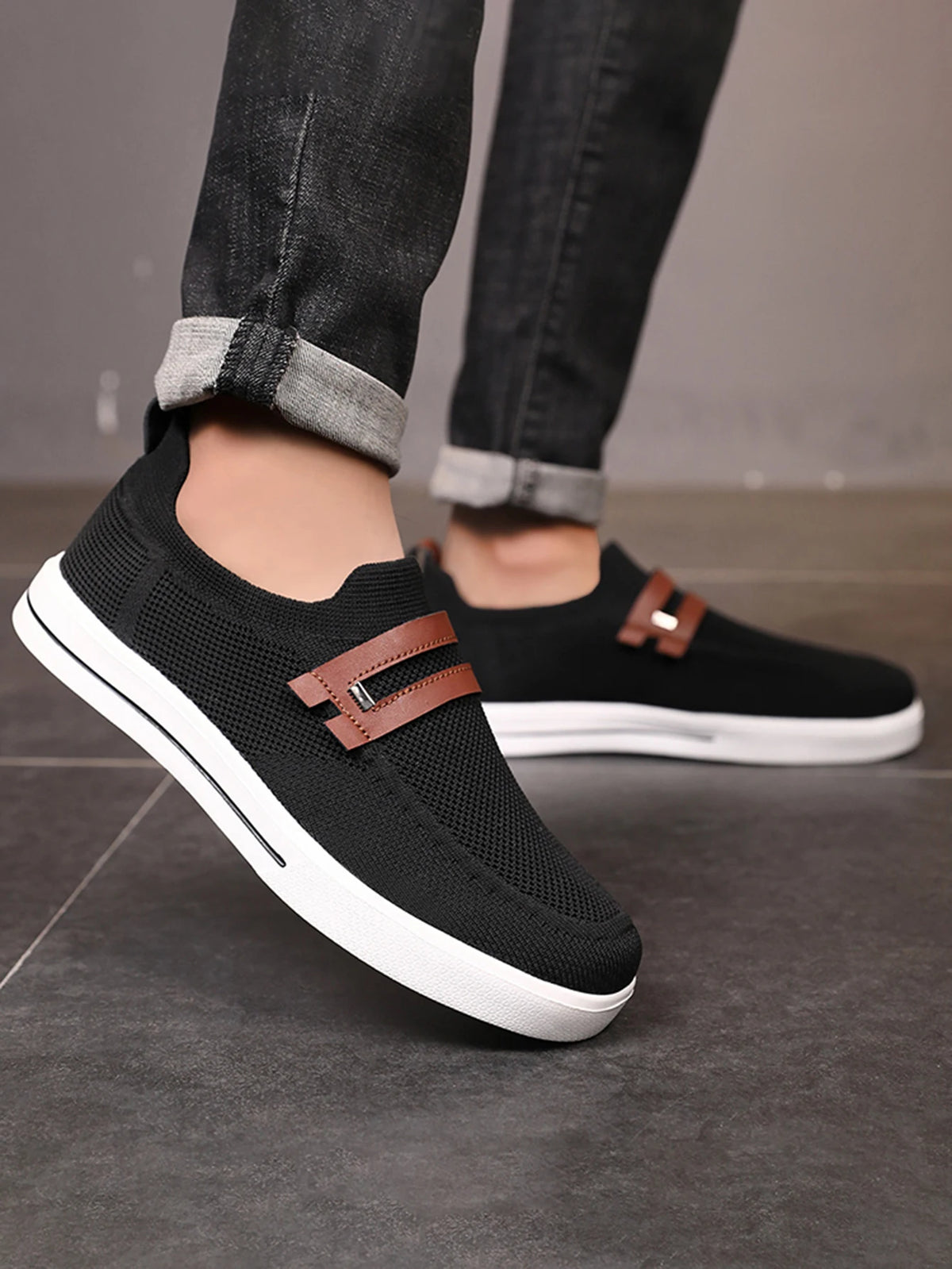 New Men's Sports Shoes Mesh Breathable Casual Outdoor EVA Soft-Soled Walking Shoes Lightweight Comfortable