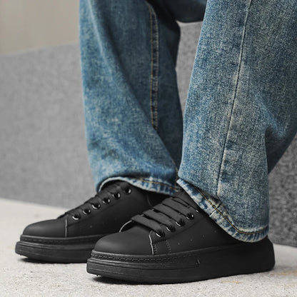 White Minimalist Sneakers for Men Comfy Leather Casual Sneakers Platform Skateboard Shoes Outdoor Low-Cut Men's Sports Shoes