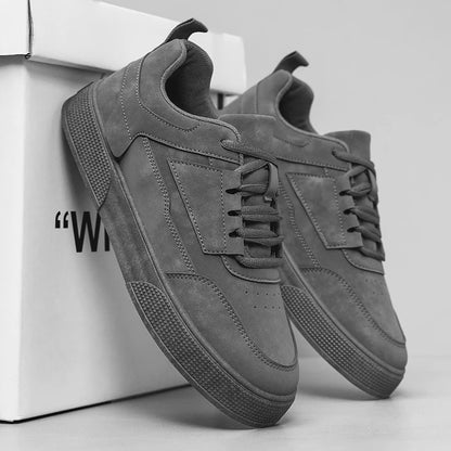 Casual sneakers til mænd: Nye modeller til forår og efterår, street- og skatesko til teenagere, basketballsko til udendørs sport