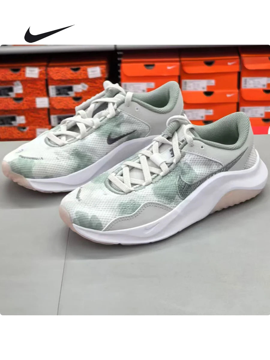 Nike Legend Essential 3 Damen – bequeme, vielseitige Casual-, Trainings- und Laufsneaker DV9008-001