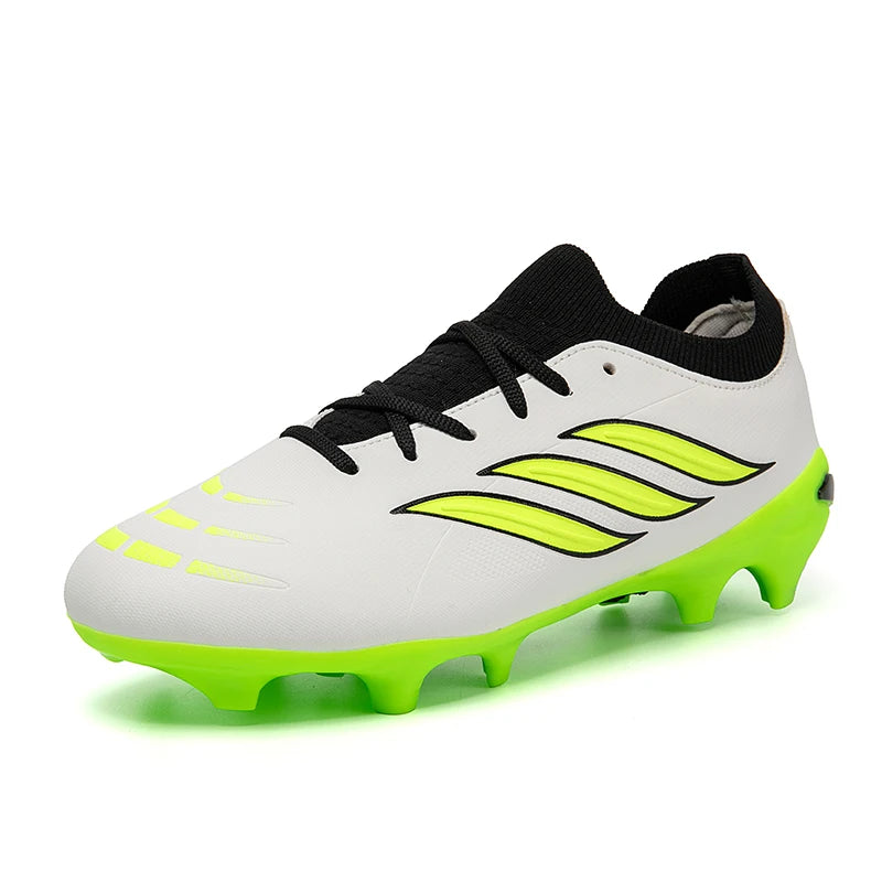 Nouvelles chaussures de football pour hommes, crampons pour enfants, chaussures de football professionnelles pour adultes, chaussures d'entraînement ultralégères antidérapantes pour garçons, livraison directe