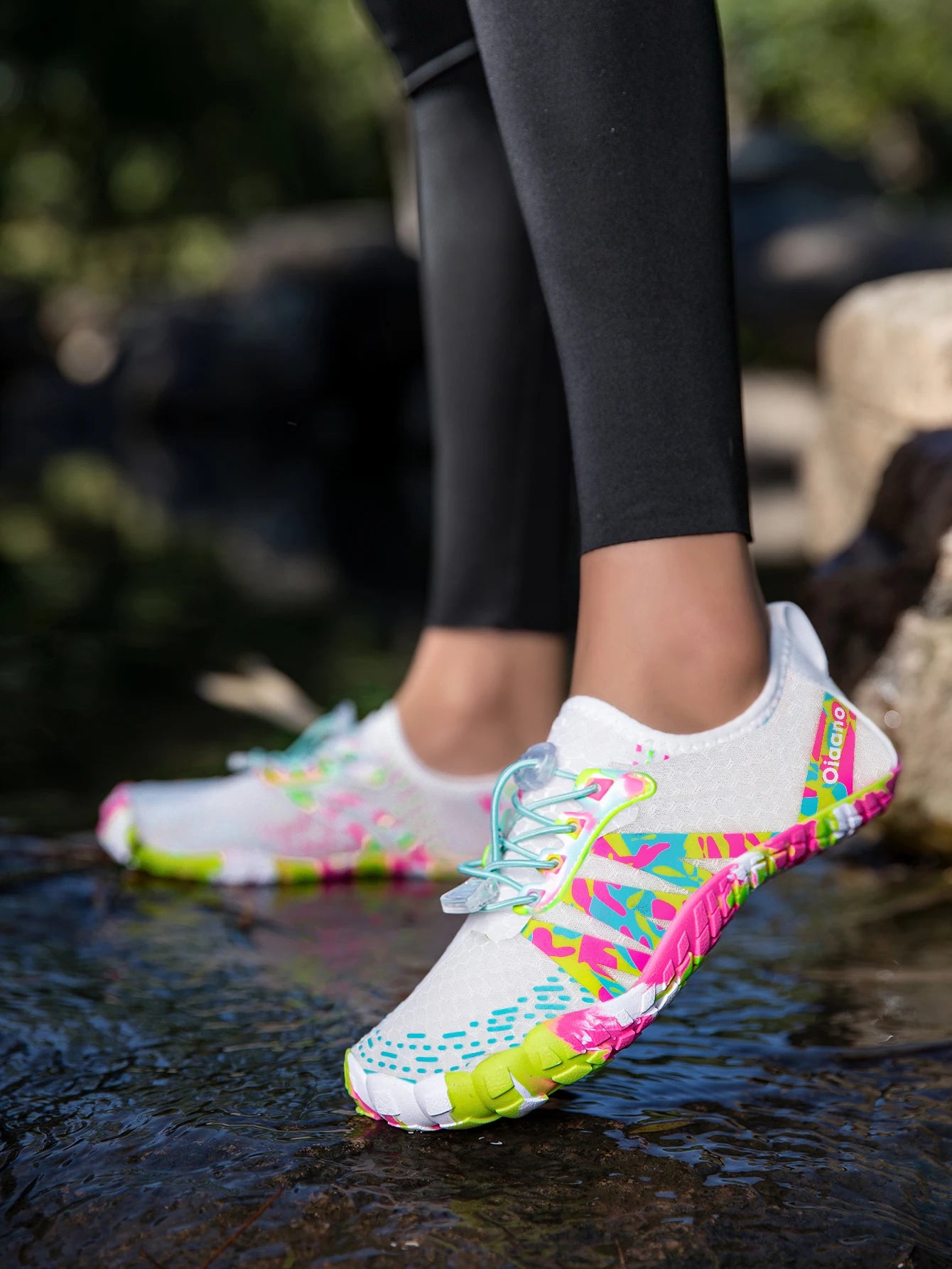 Oiaano Barfußschuhe mit breiter Zehenbox, schwarz, für Damen und Herren, Unisex-Sportsneaker, Aqua-Strandschuhe mit weicher Sohle, leicht und atmungsaktiv