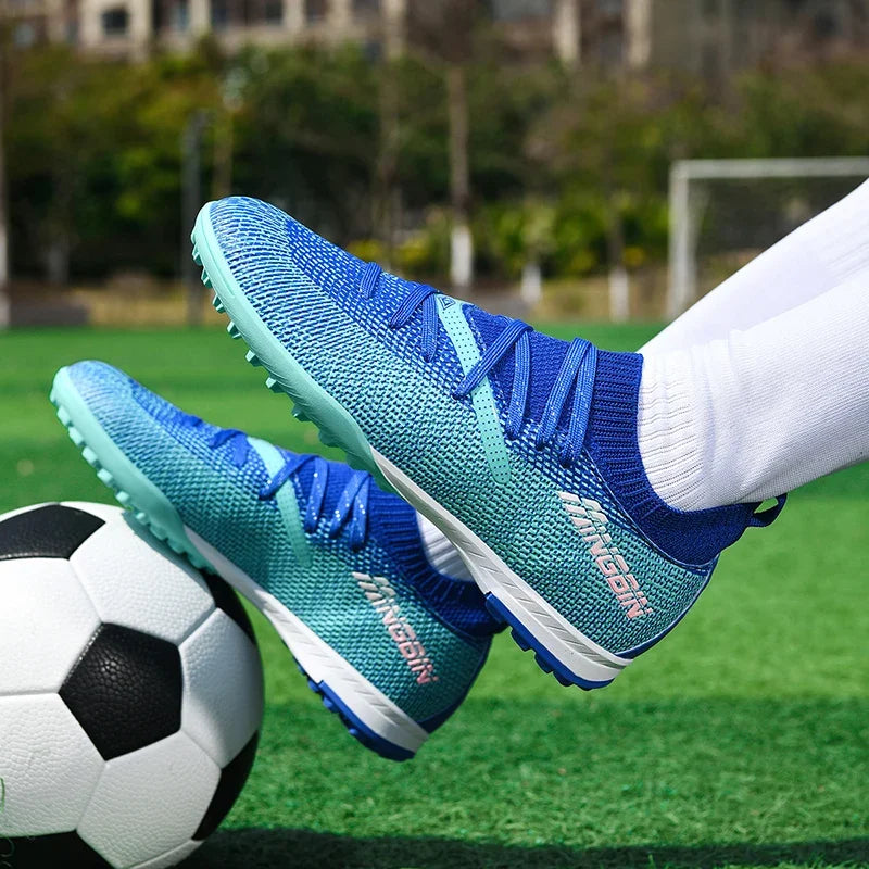 Men's Turf Soccer Shoes Cleats Professional Football Boots Breathable Mesh Youth Soccer Anti-Skid Male Sneakers Society Chuteira