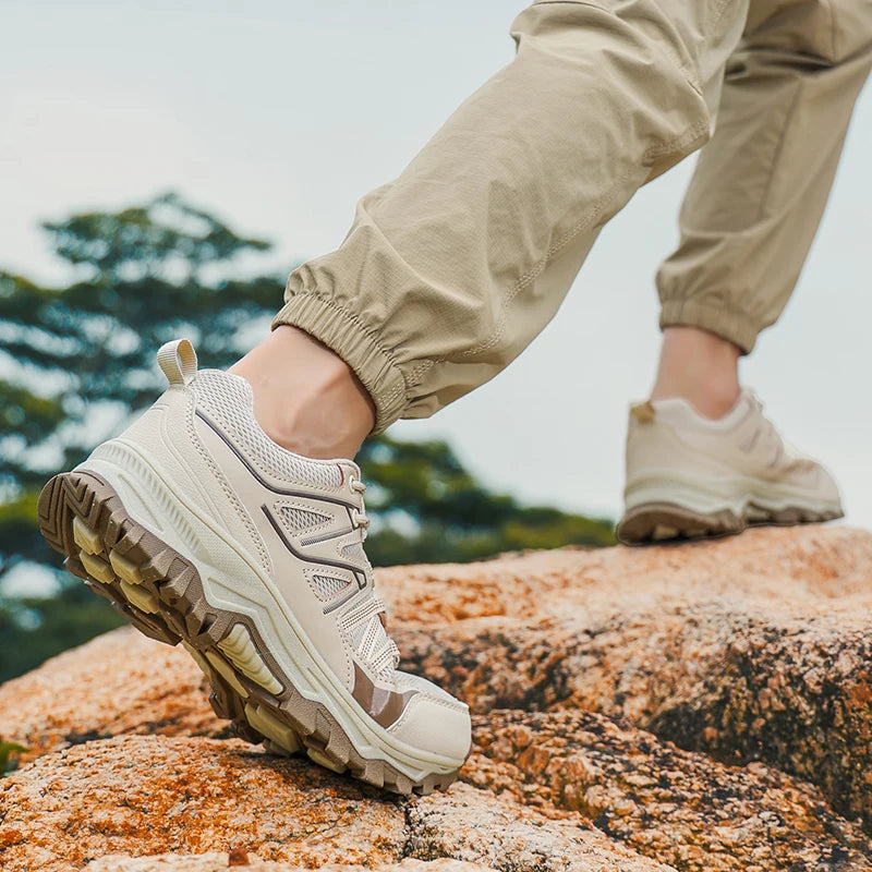 New Large Outdoor Mountaineering Shoes Men Spring and Autumn Mesh Breathable Sneakers Outdoor Travel Hiking Non-Slip Shoes