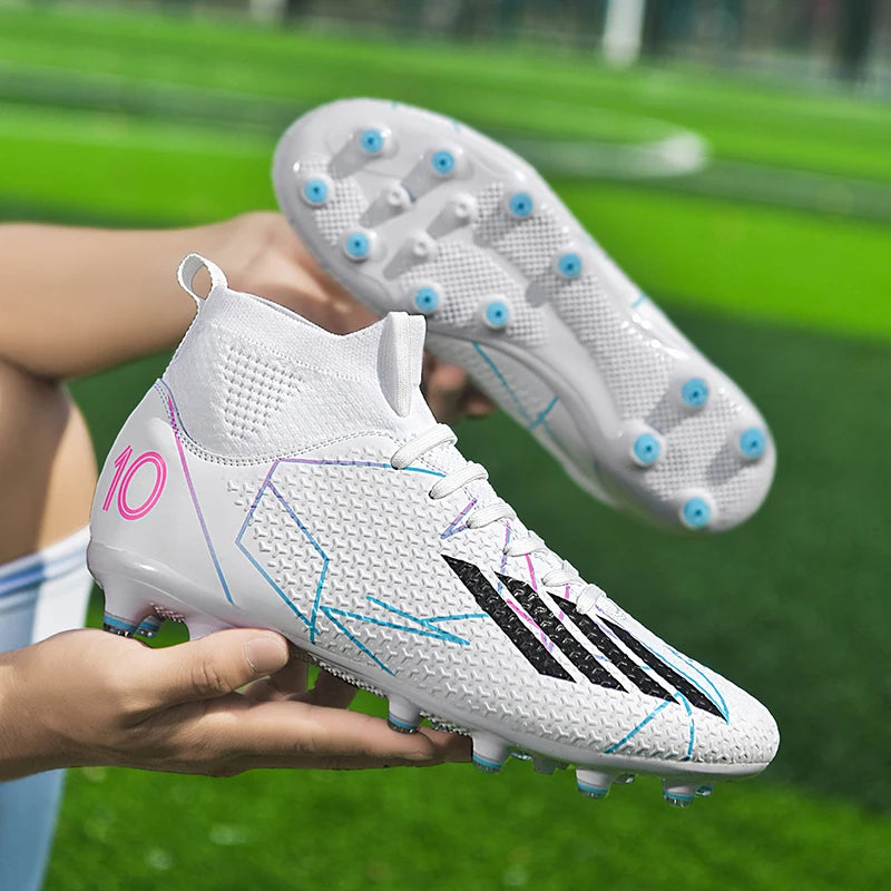Nouvelles chaussures de football pour hommes, chaussures de sport antidérapantes ultralégères à haute cheville pour l'extérieur, chaussures de futsal antidérapantes pour l'intérieur, chaussures de football de haute qua